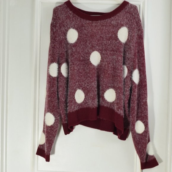 SHEIN Sweaters - Shein Polka Dot Pullover Fuzzy Sweater 3XL
